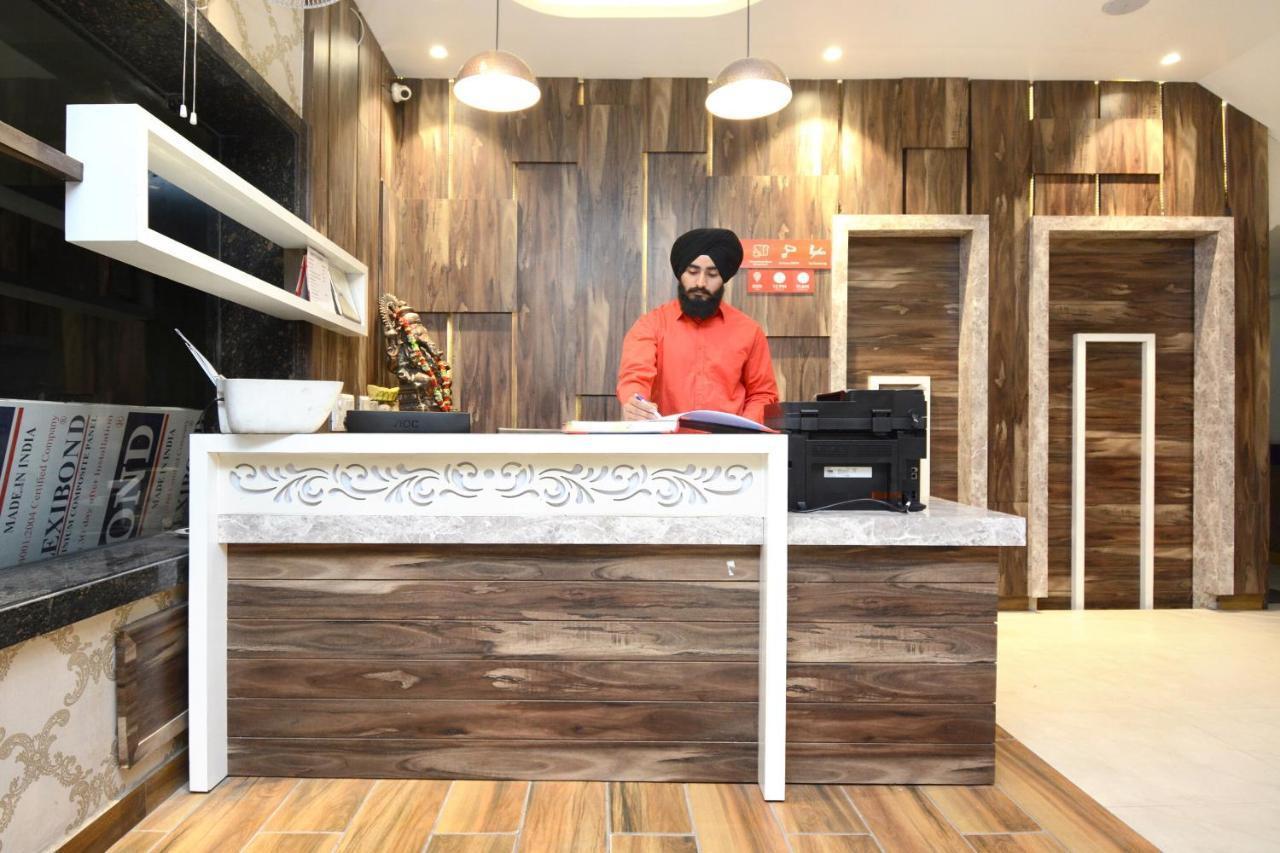 Hotel Ricky International Amritsar Zewnętrze zdjęcie